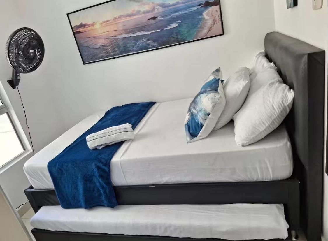 Apartamento Vista Mar, Doble Balcón, 6 Max, Cerca De Todo