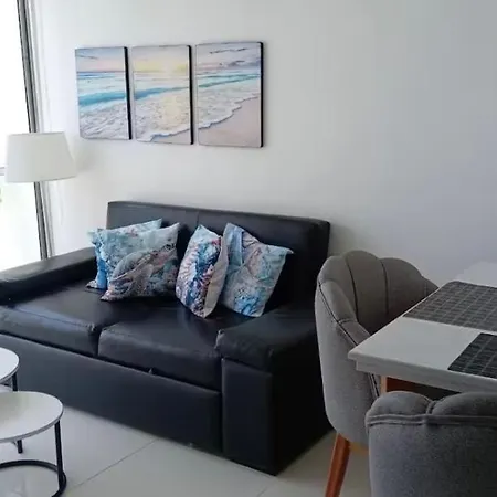 Vista Mar, Doble Balcón, 6 Max, Cerca De Todo