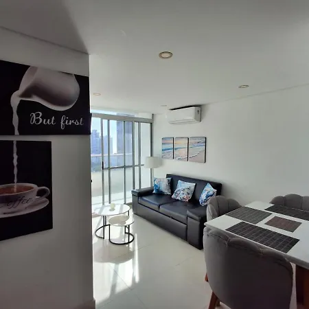 Apartamento Vista Mar, Doble Balcón, 6 Max, Cerca De Todo
