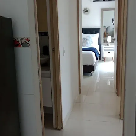 Vista Mar, Doble Balcón, 6 Max, Cerca De Todo Apartamento